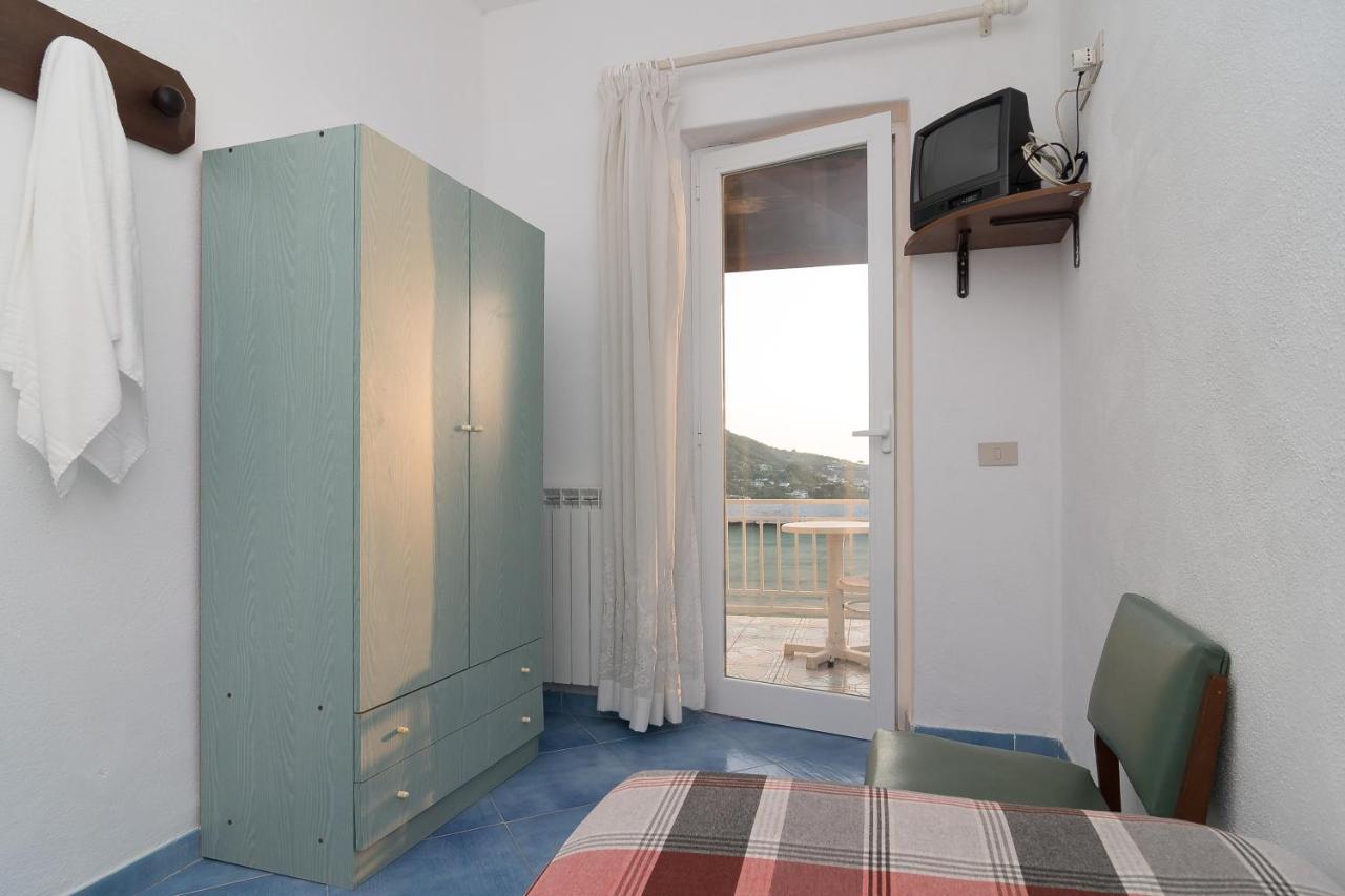 B&B Giardini Di Iside E Osiride Казамиччола-Терме Экстерьер фото