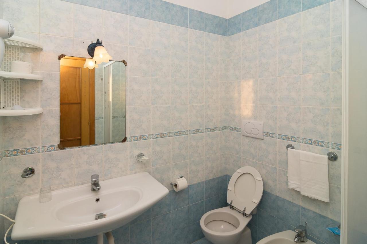 B&B Giardini Di Iside E Osiride Казамиччола-Терме Экстерьер фото